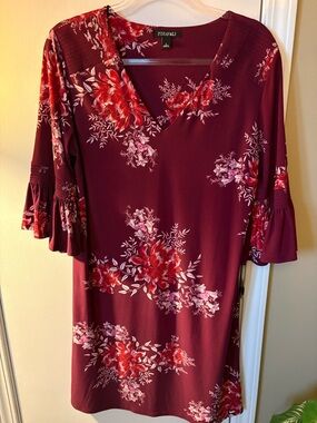 Roz & Ali Burgundy Floral V-Neck Women’s Dress